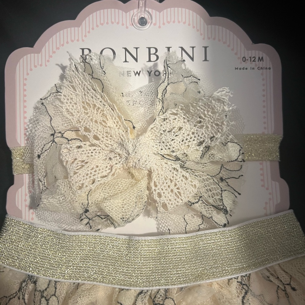 Baby outfits for photo,size newborn to 12, white